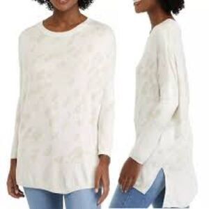 WONDERLY L Dolman Crewneck Unisex Animal Print Sweater